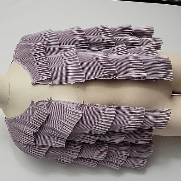 Red Valentino Tiered and Pleated Top Light Lavender Size Small EUC - Picture 2 of 9